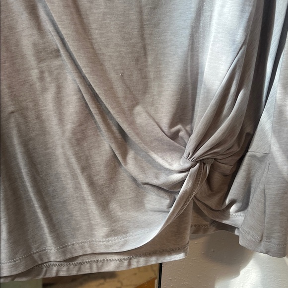 Gray Long Sleeve Women's Top - Picture 2 of 5
